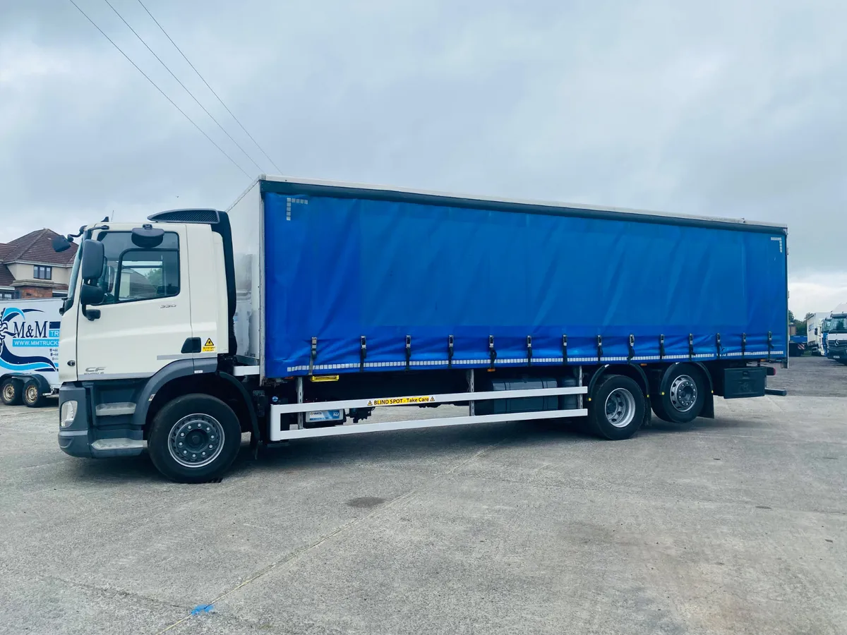 2018 Daf Cf 330 6x2 30 ft Curtiansider - Image 4