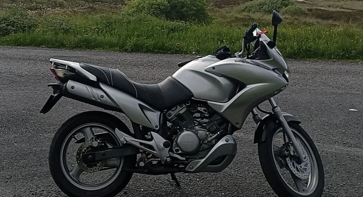 Honda Varadero 2009 - Image 2