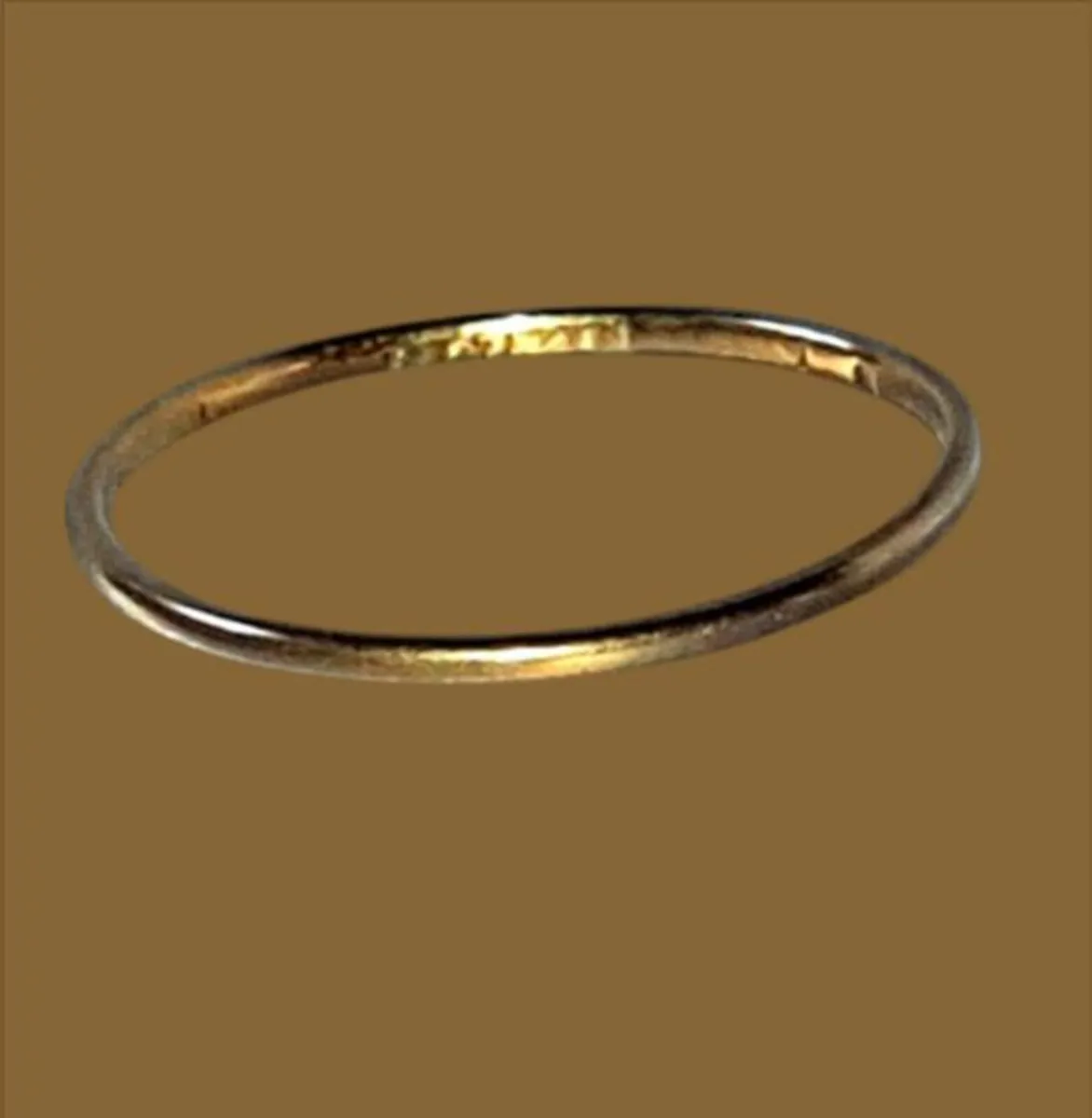 Certified 22ct Gold Wedding Band - Image 3