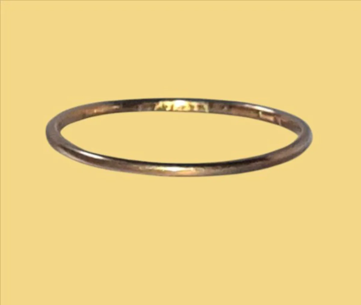 Certified 22ct Gold Wedding Band - Image 4