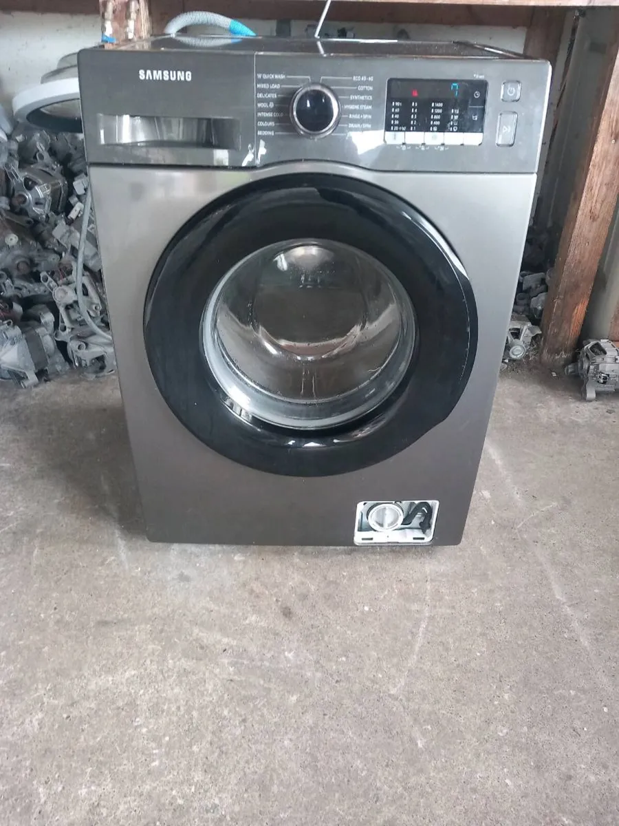 Samsung 9kg washing machine 1400 spin - Image 1