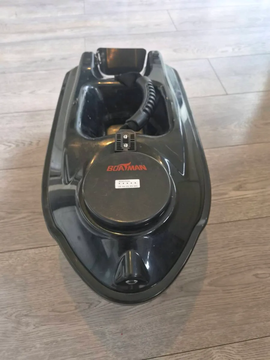 Actor Mark 4 bait boat with gps upgrade - Image 2