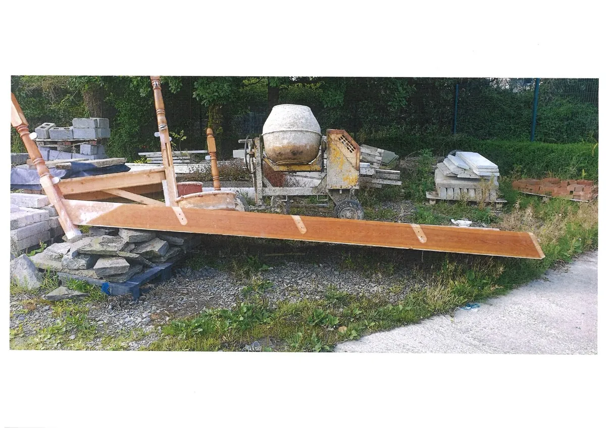 Flight of stairs & 1/4 Landing - Image 2