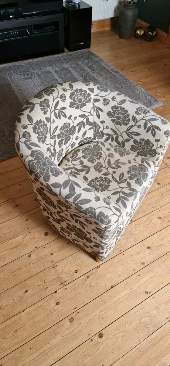 Tub chair - Image 2