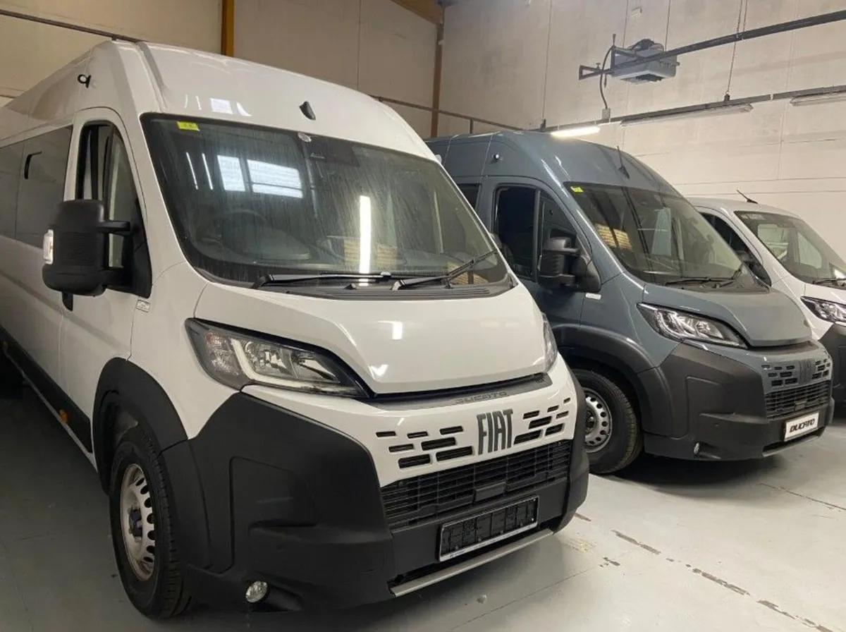 Fiat Ducato Minibus 2026 - Image 2