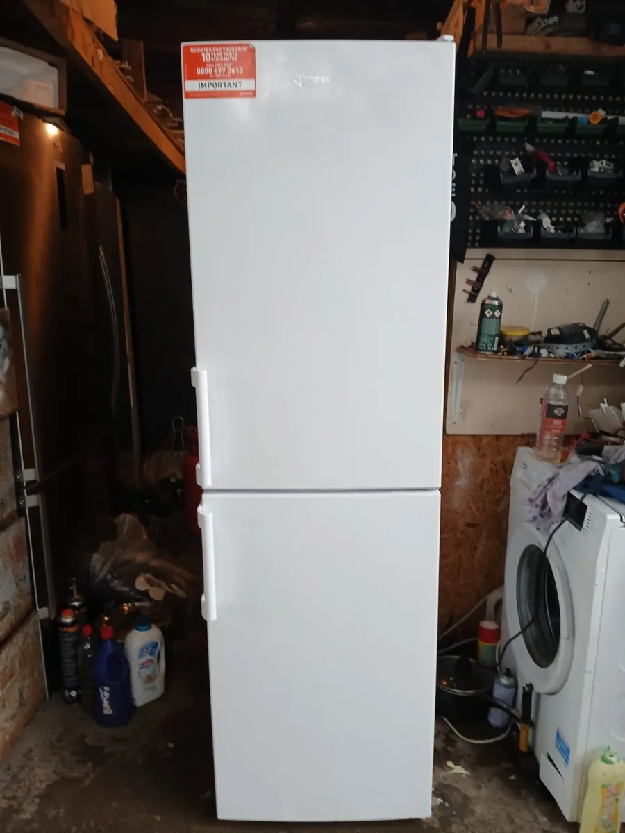 6 MOUNTH OLD FRIDGE AND FREEZER FOR SALE - Image 1