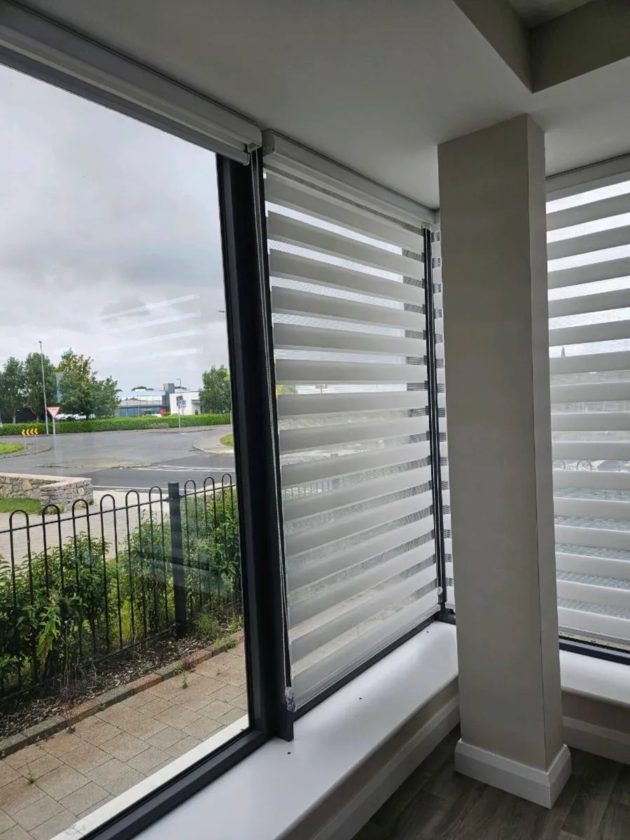 Night & Day Roller Blinds - Image 2