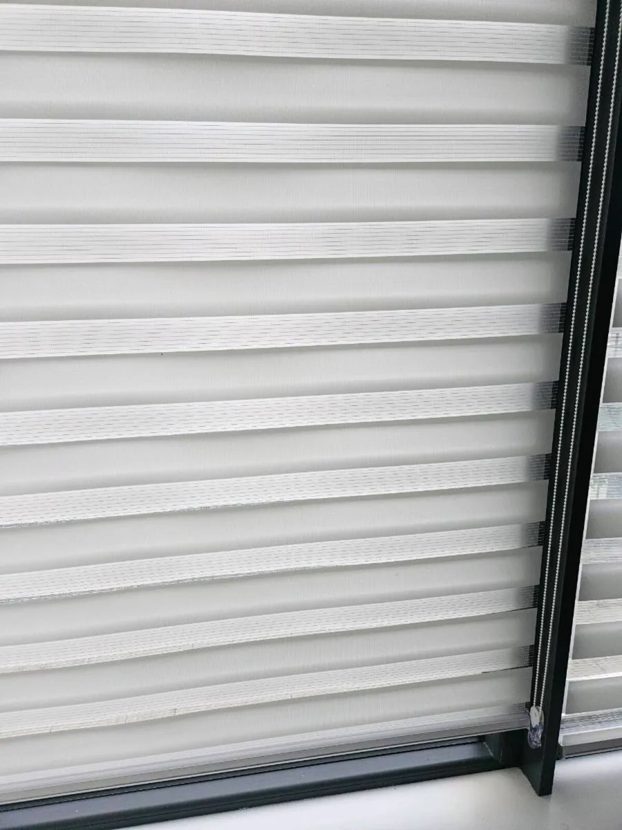 Night & Day Roller Blinds - Image 4