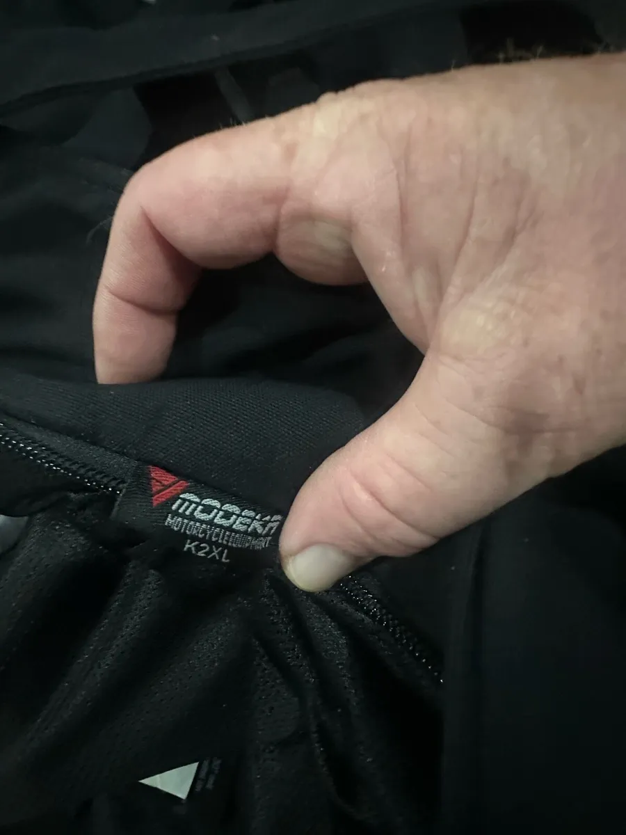 Motorcycle textile trousers - Image 2