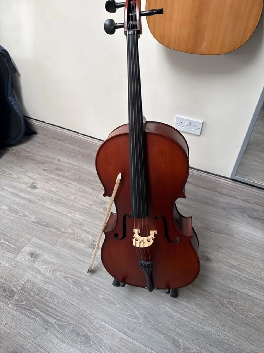 3/4 Excellent conditions Cello for Sale - Image 3