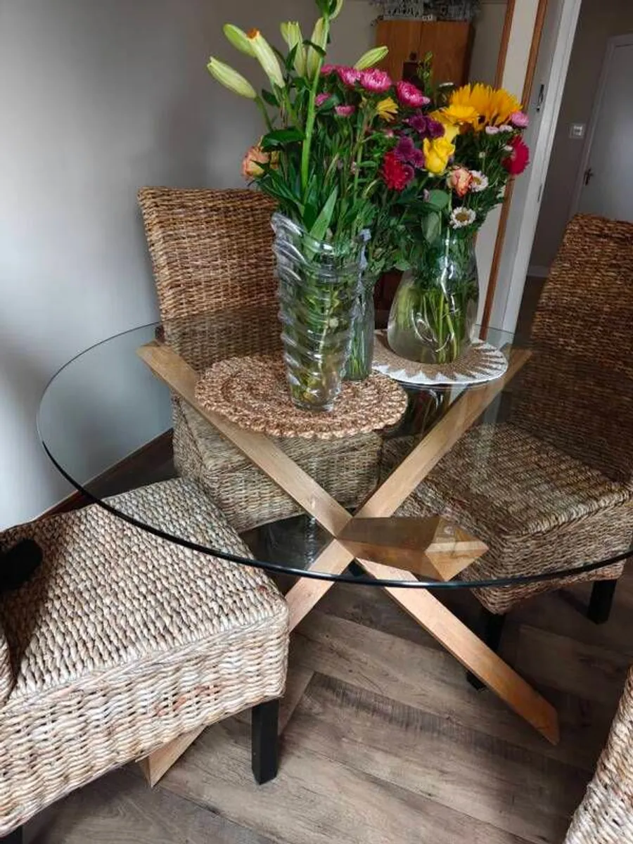 Glass top table - Image 3
