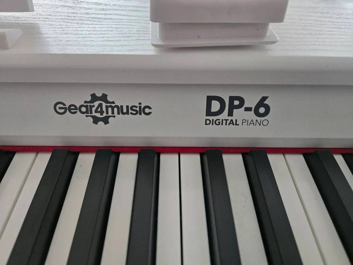 Piano - Image 2