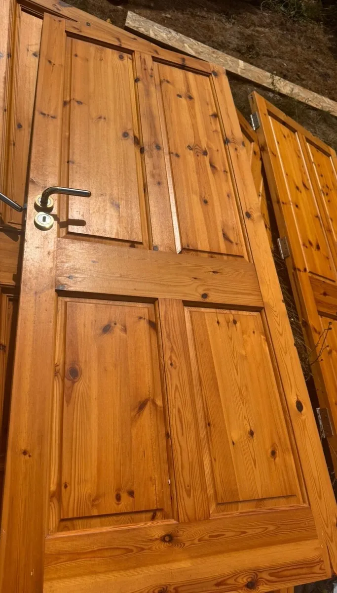 9 Pine Wood Doors