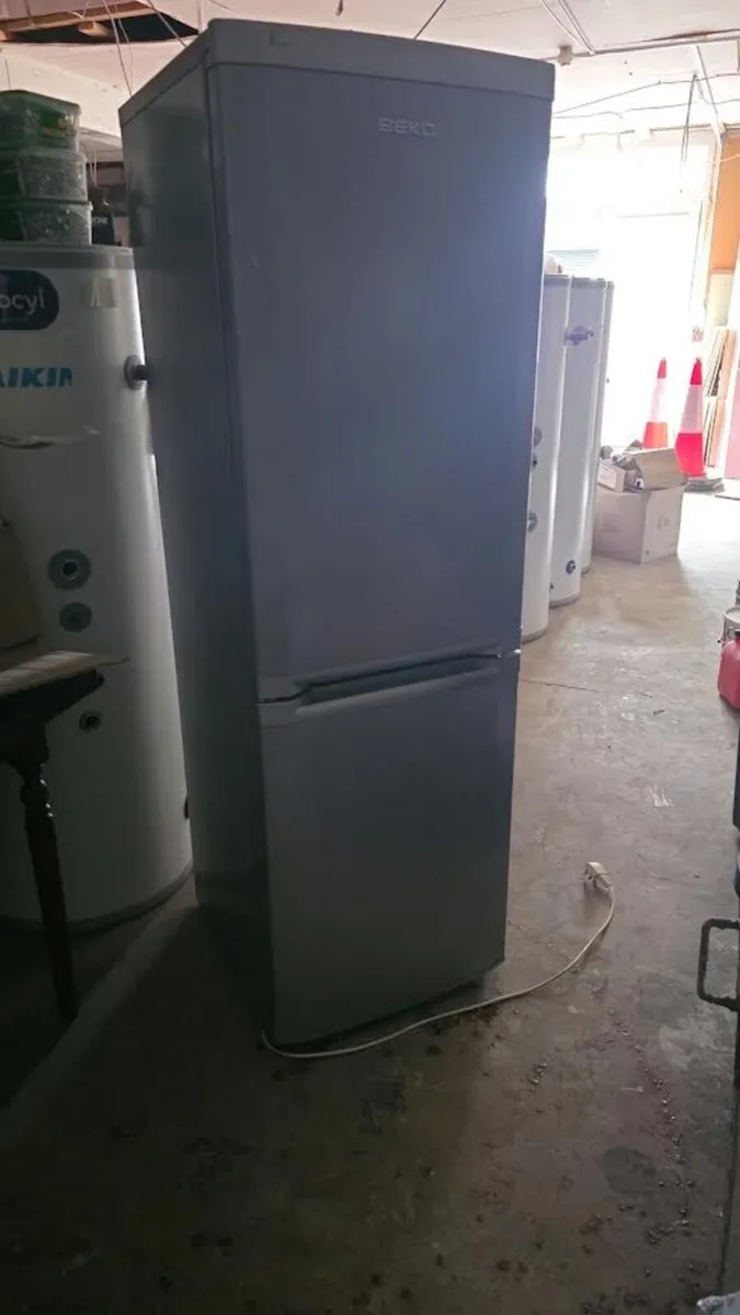BEKO Freestanding Fridge Freezer - Image 2