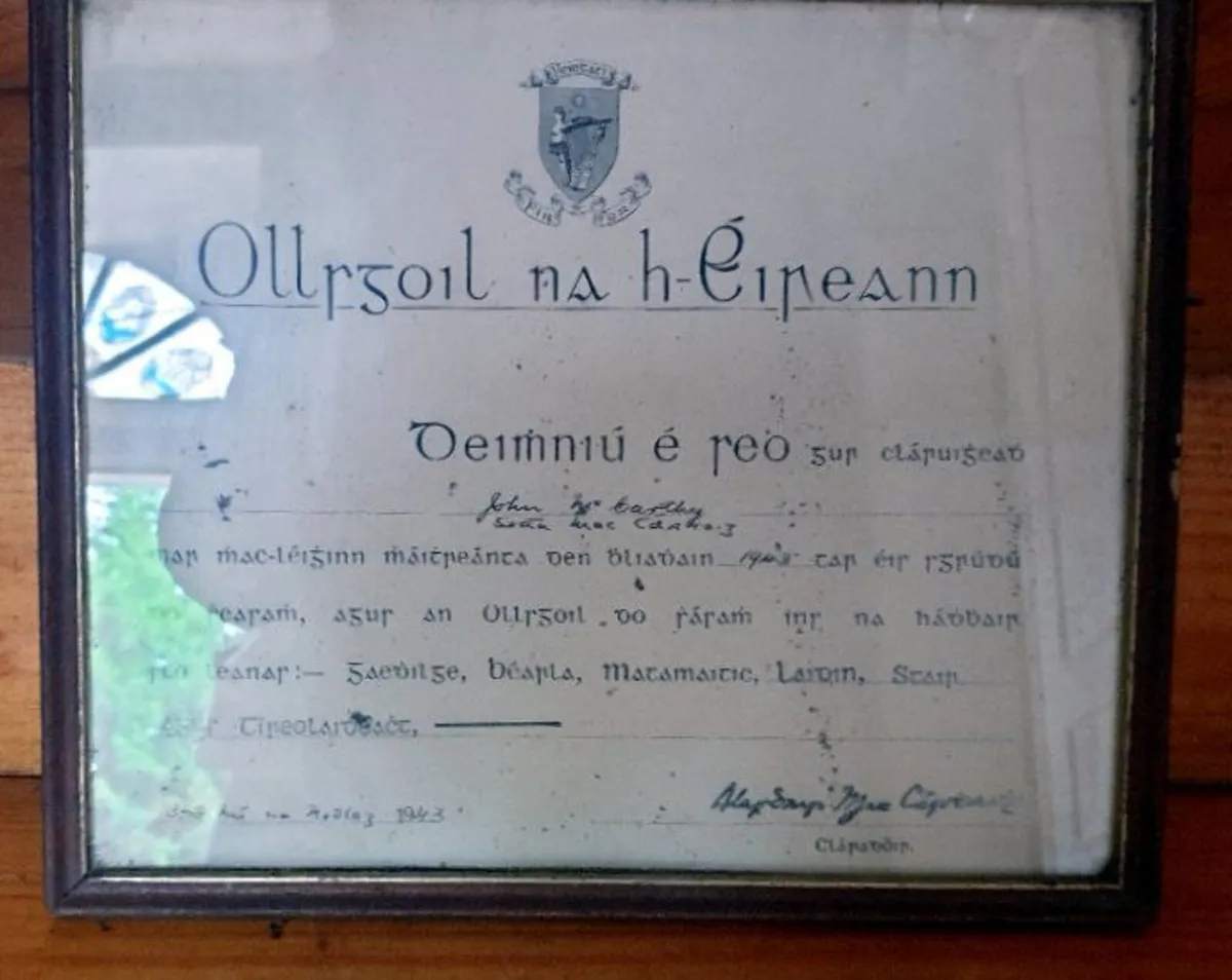 Vintage 1943 National University Ireland Cert' - Image 3