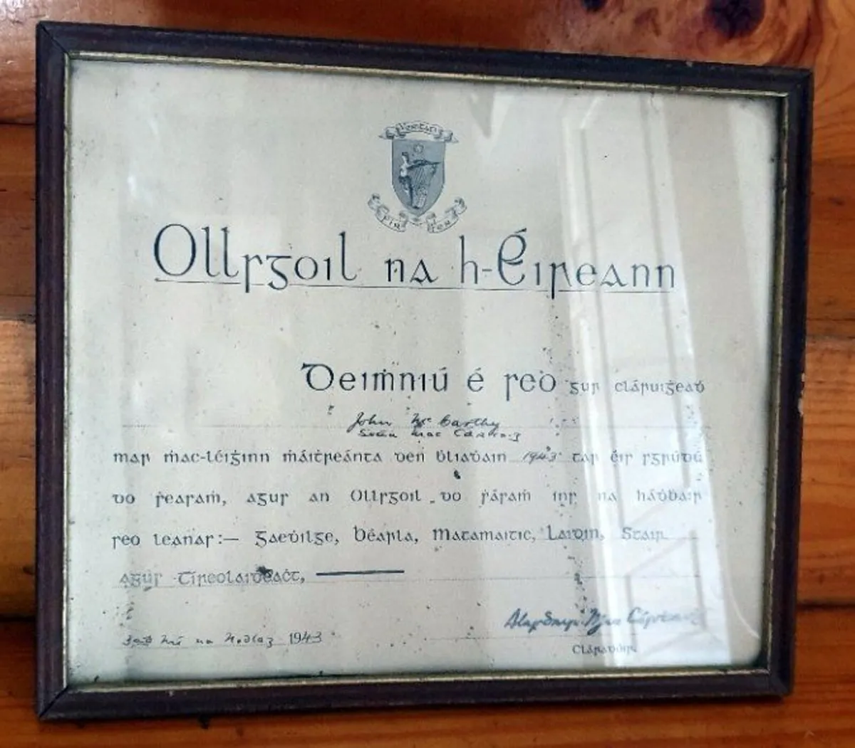 Vintage 1943 National University Ireland Cert' - Image 1