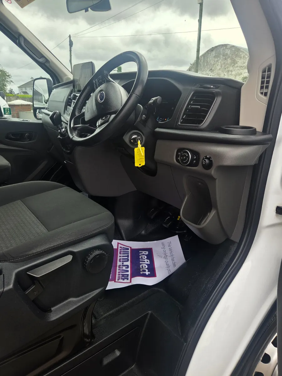 FORD TRANSIT MINIBUS 17 SEATER 2022 - Image 2