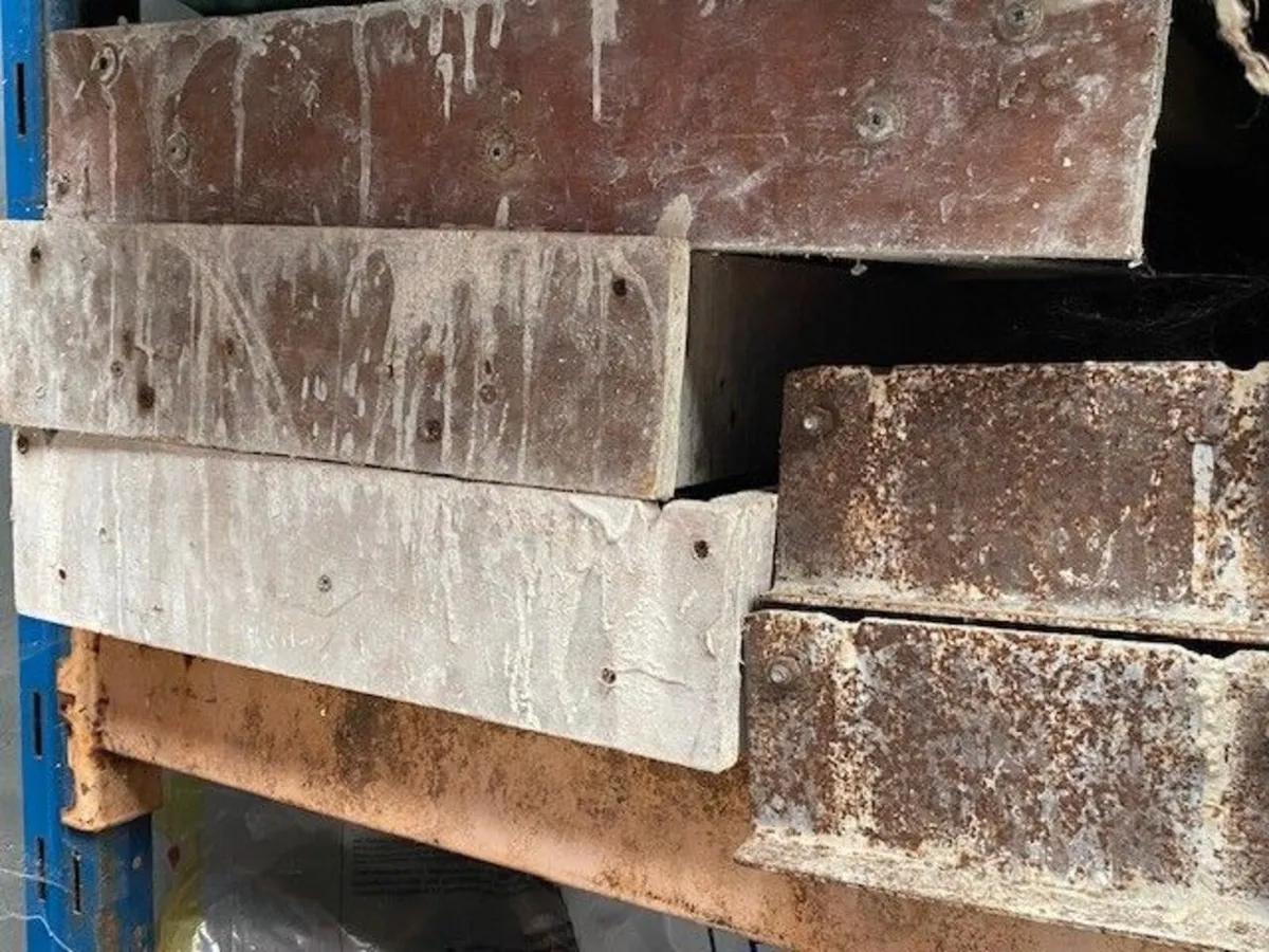 Moulds for wall and pier caps - Job lot - Image 2