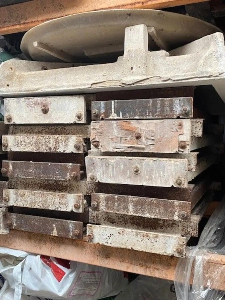 Moulds for wall and pier caps - Job lot - Image 3