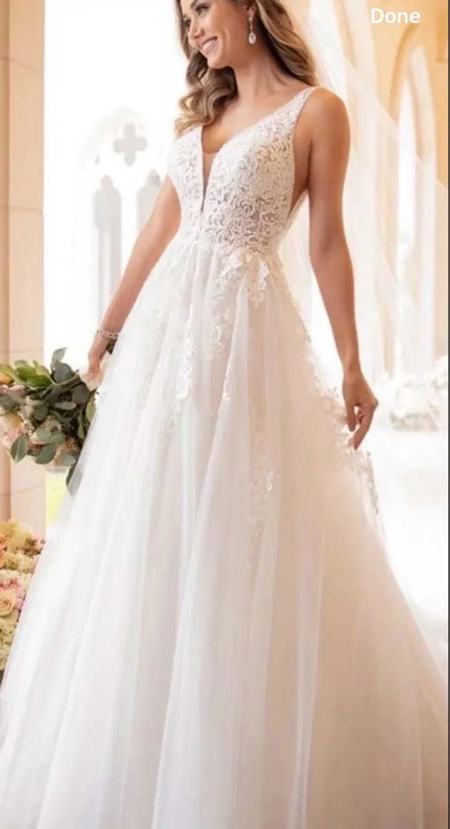 Stella York wedding gown - Image 1