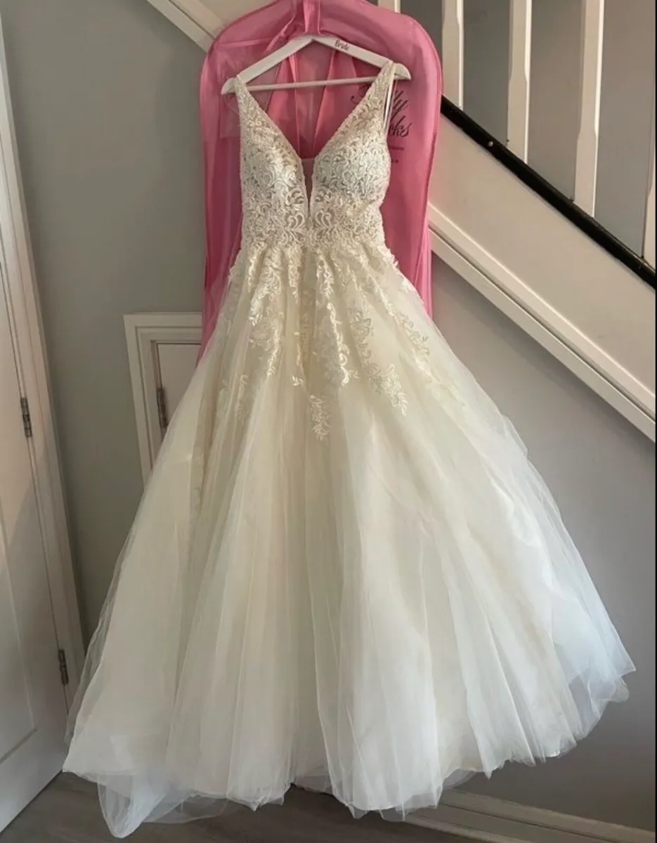 Stella York wedding gown - Image 2