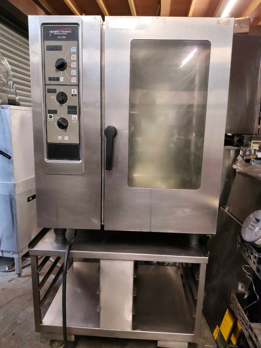Rational 10 grid combi oven - Image 1