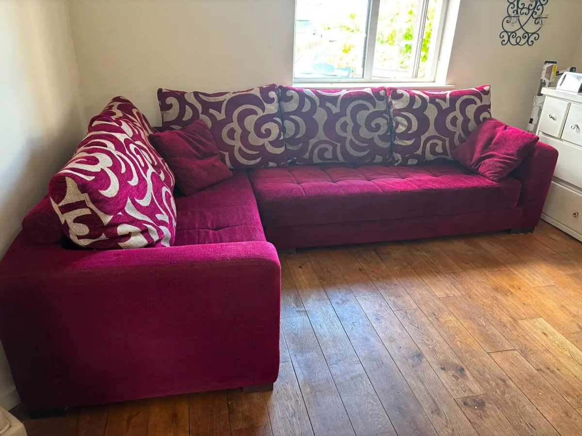 FAMA Large L-Shaped Corner Sofa - Image 2
