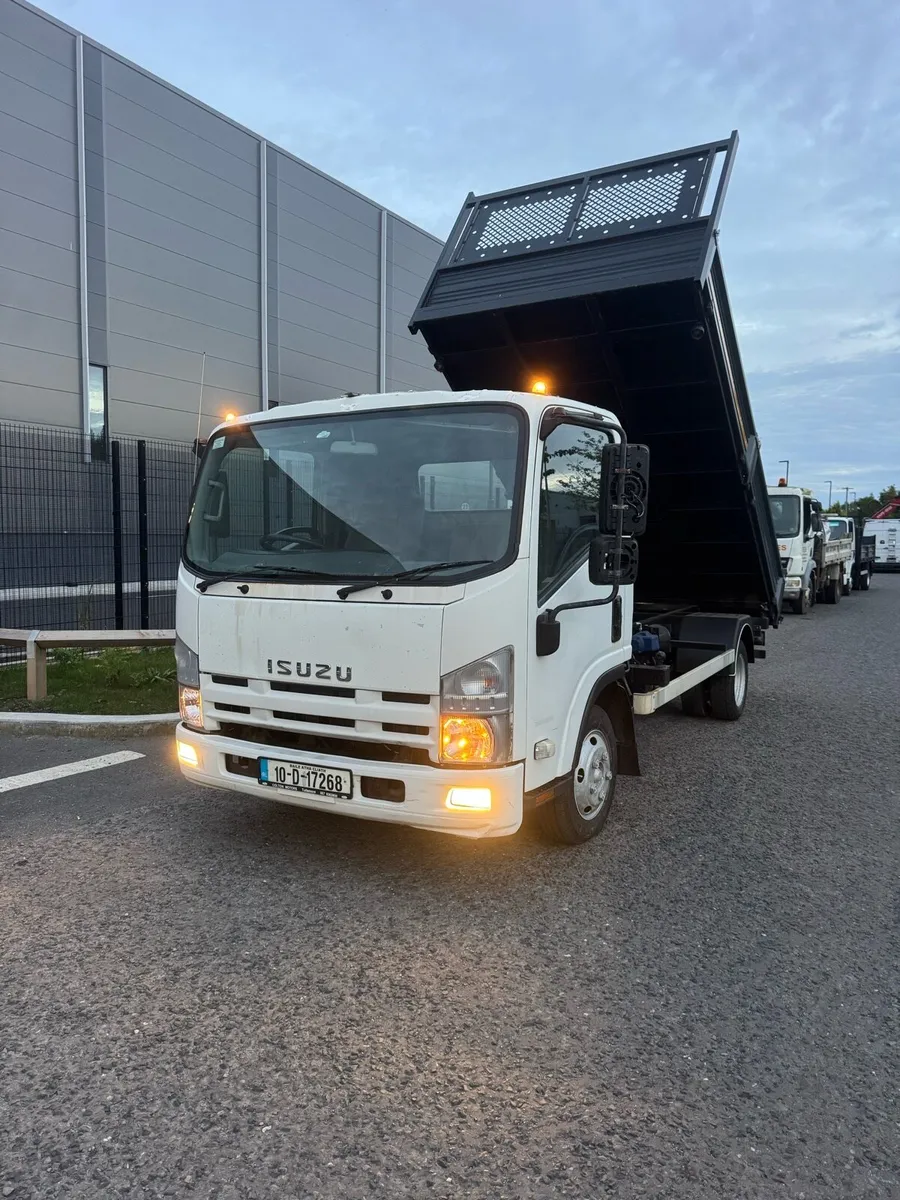 Isuzu 3.5ton tipper - Image 2