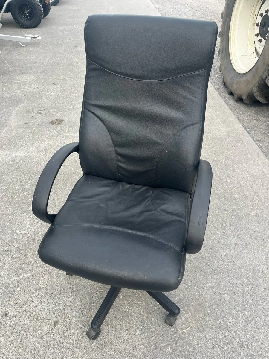 High-Back Office Chair - Image 2
