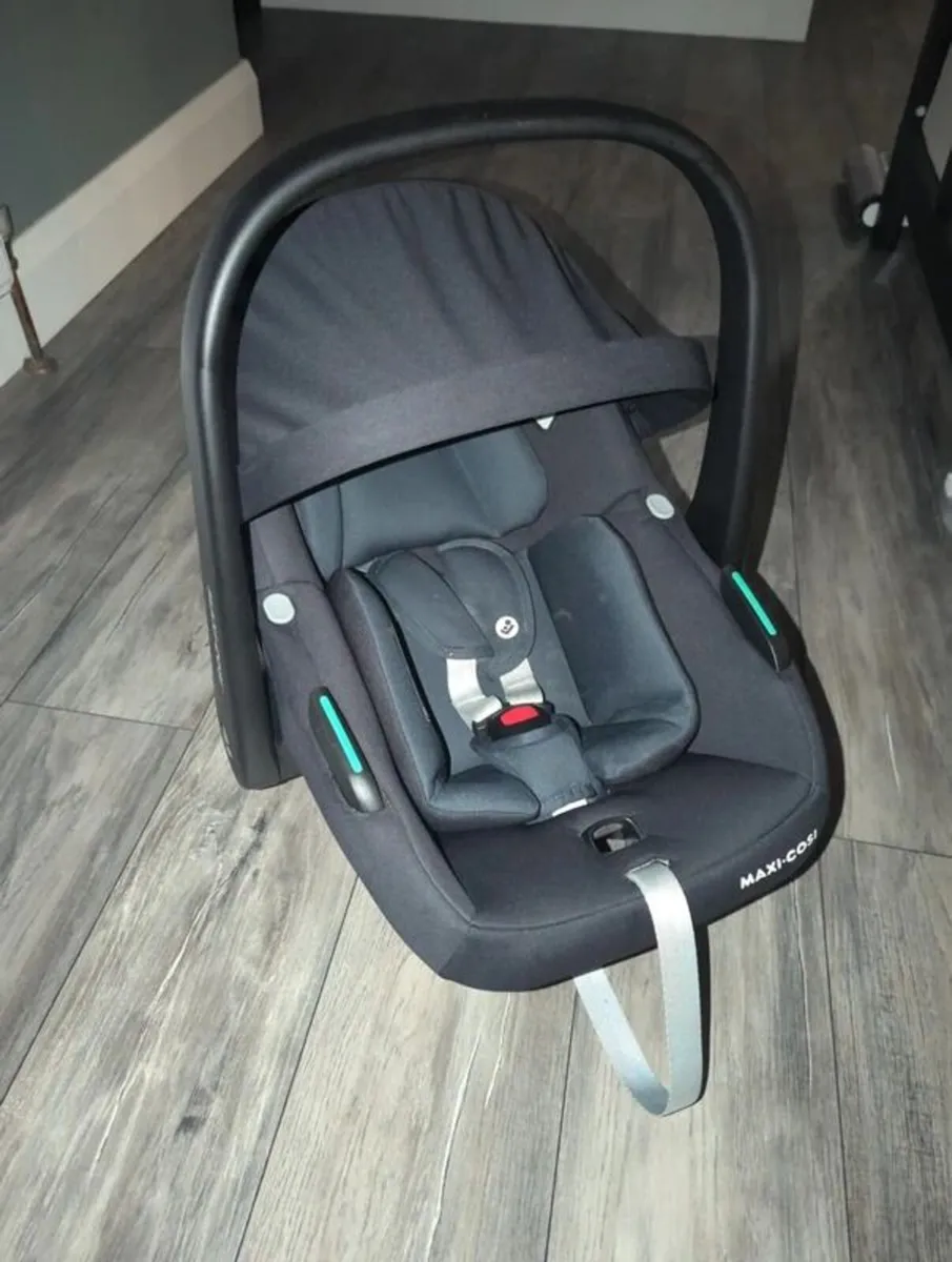 Maxi-Cosi Pebble S Car Seat | Good Condition - Image 1