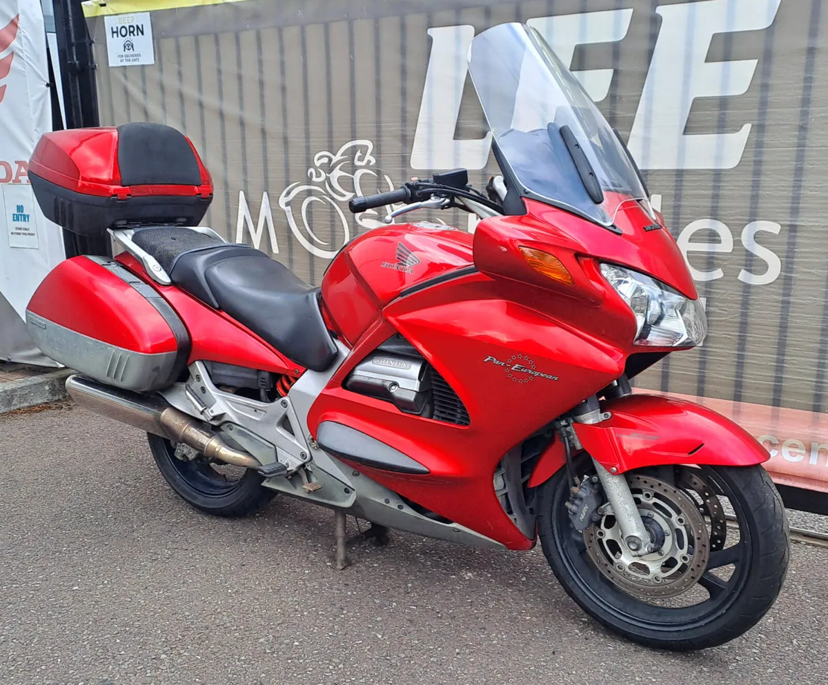 2003 Honda ST1300 Pan European Red - Image 2