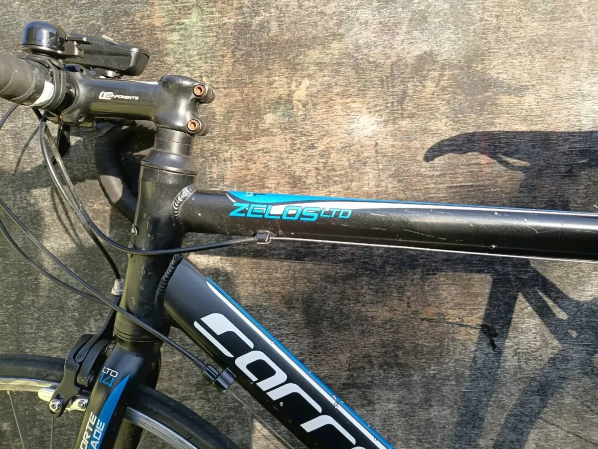 Carrera road bike - Image 3