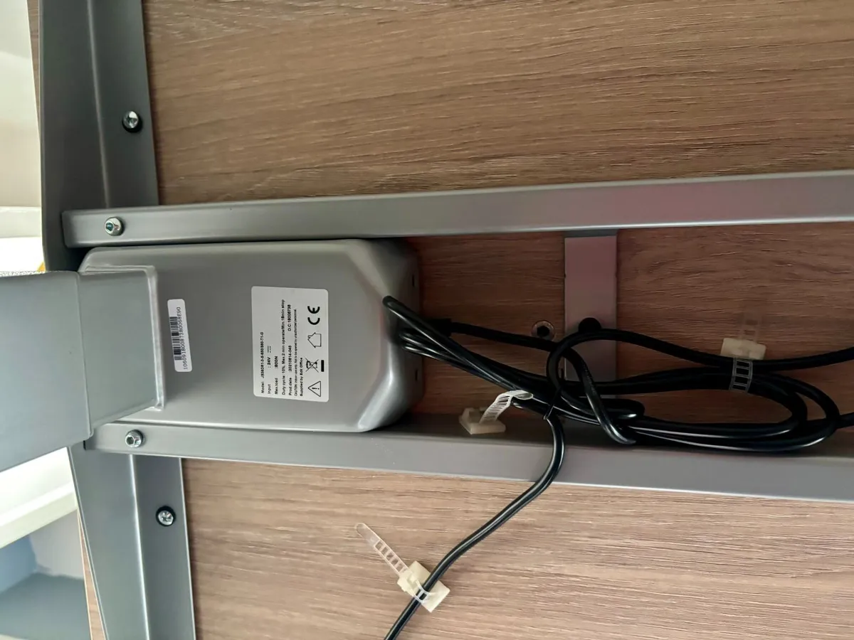 Electric Height-Adjustable Desk 1200x700mm – €200 - Image 4
