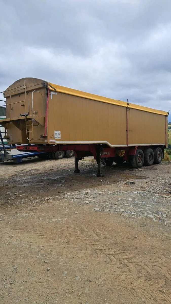 Bulk tipper trailer - Image 1