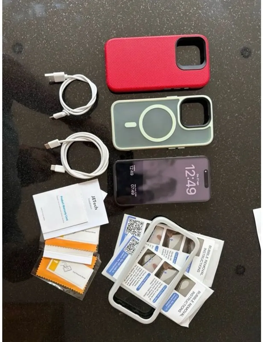 iPhone 15 pro 256gb - Image 1
