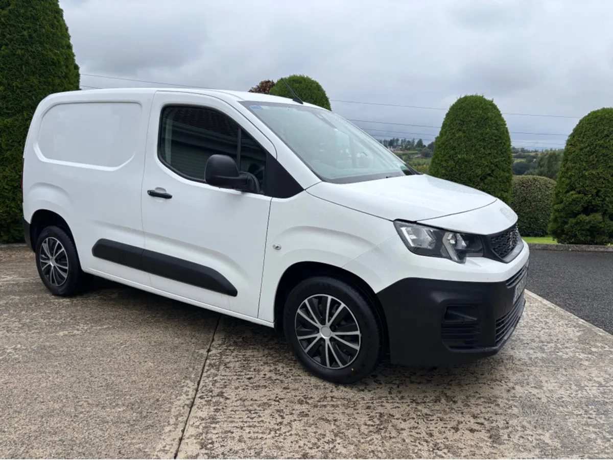 Peugeot Partner PROFESSIONAL PLUS 1.5 BLUE HDI - Image 4