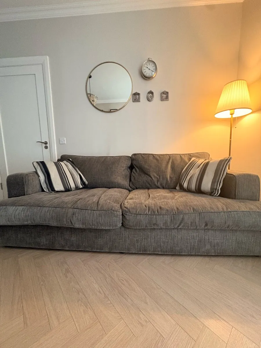 Grey couch, sofa - Image 3