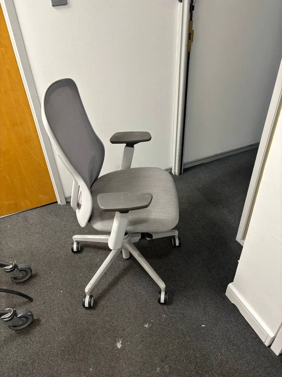 Office chairs - Image 4