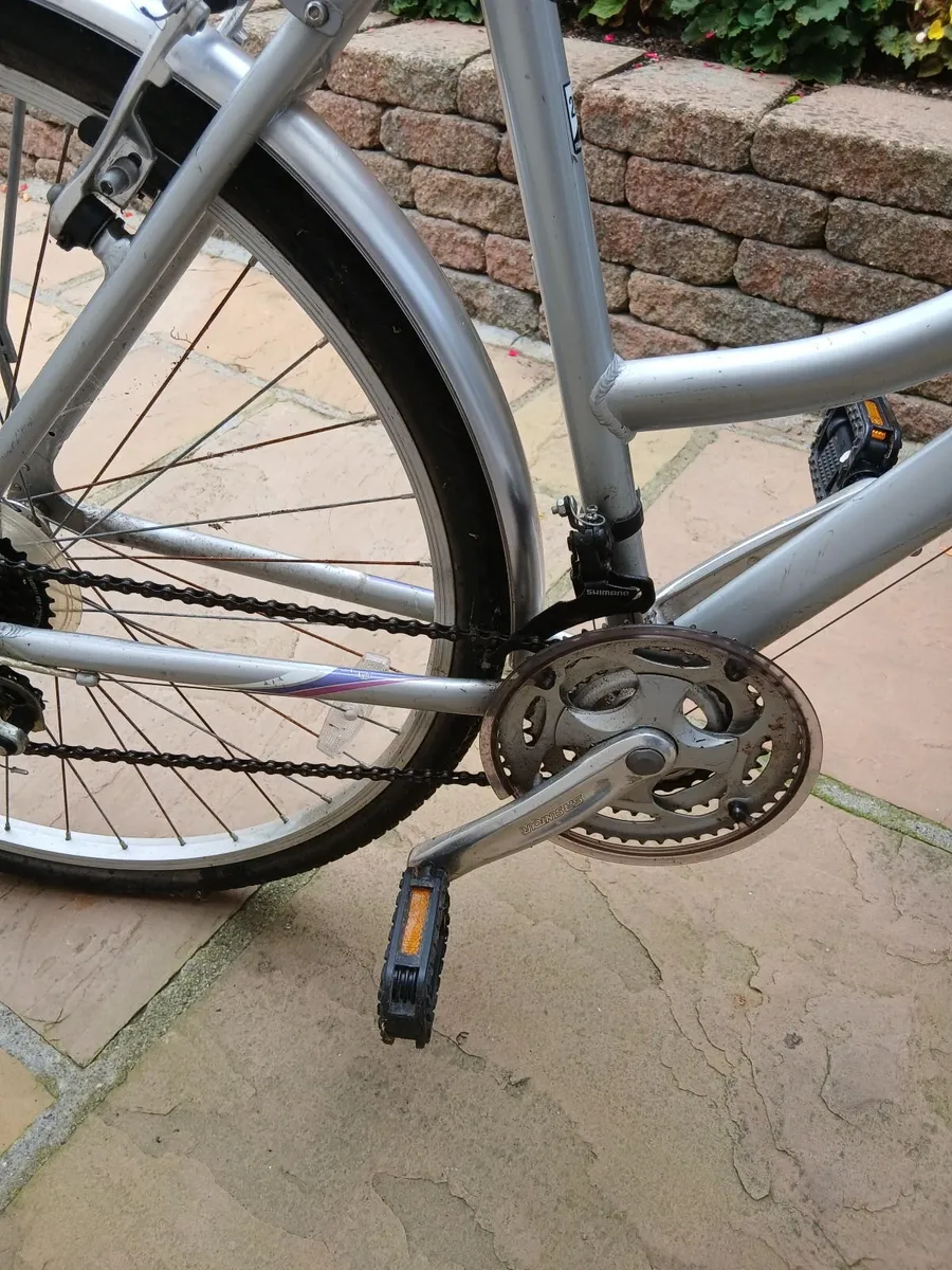 Ladies bicycle - Image 3
