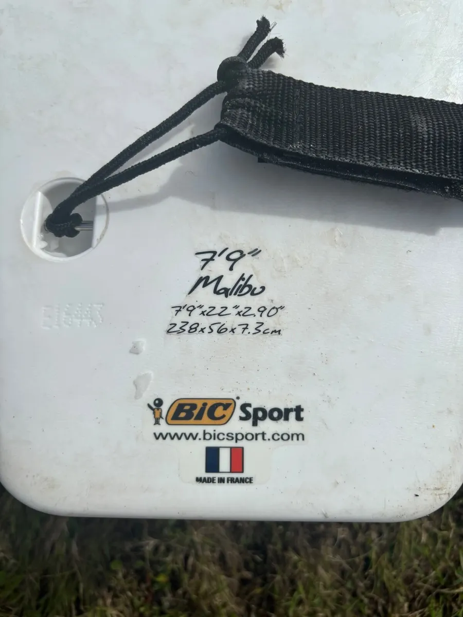 Surfboard - Image 3