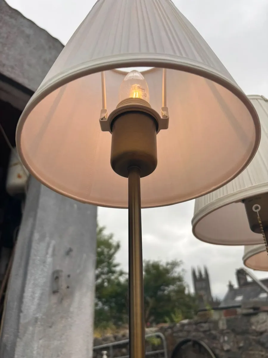 Set of 3 Brass-Effect Table Lamps with Shades - Image 3