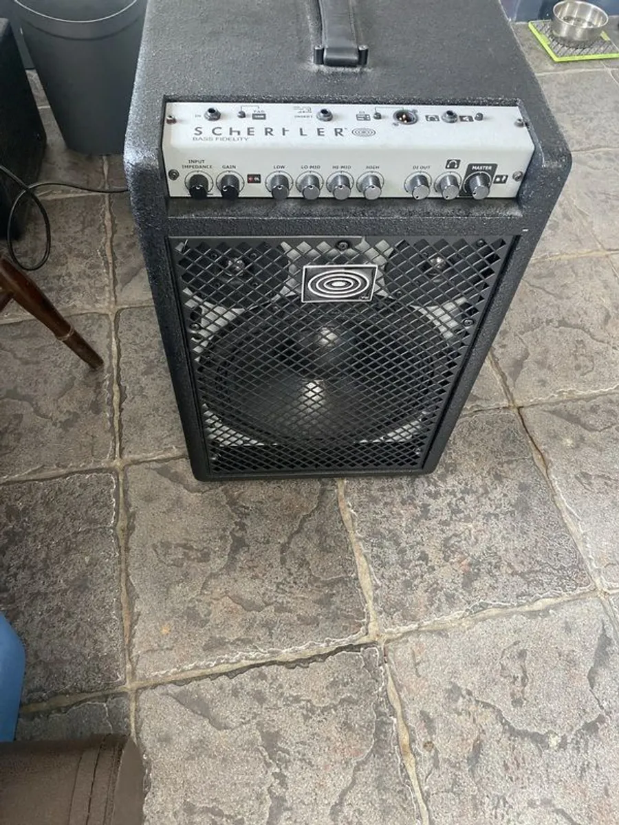 Bass Amp - Image 1