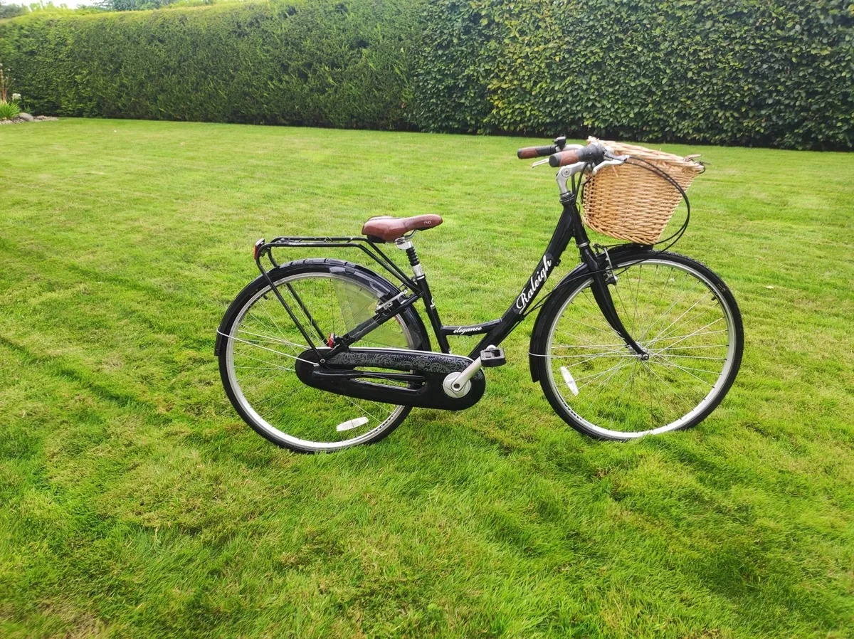 Lady's Raleigh Elegance Bicycle - Image 3