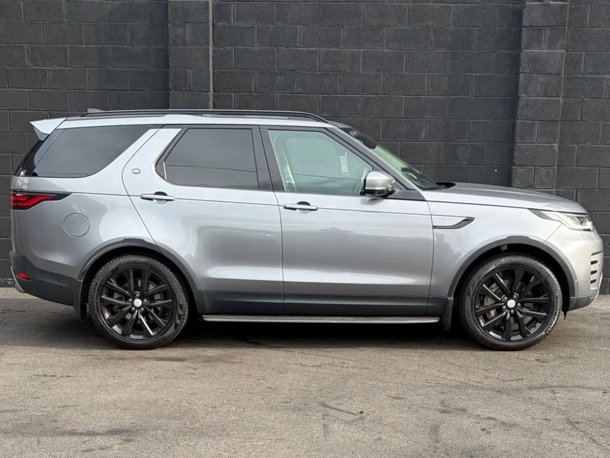 Land Rover Discovery 3.0D D300 SE 2 SEAT COMMERCIA - Image 3