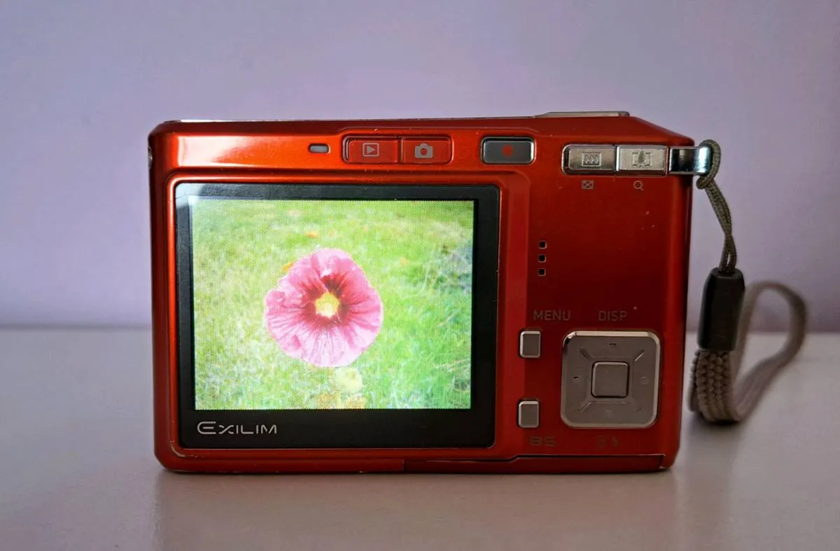 Casio Exilim Digital Camera - Image 4