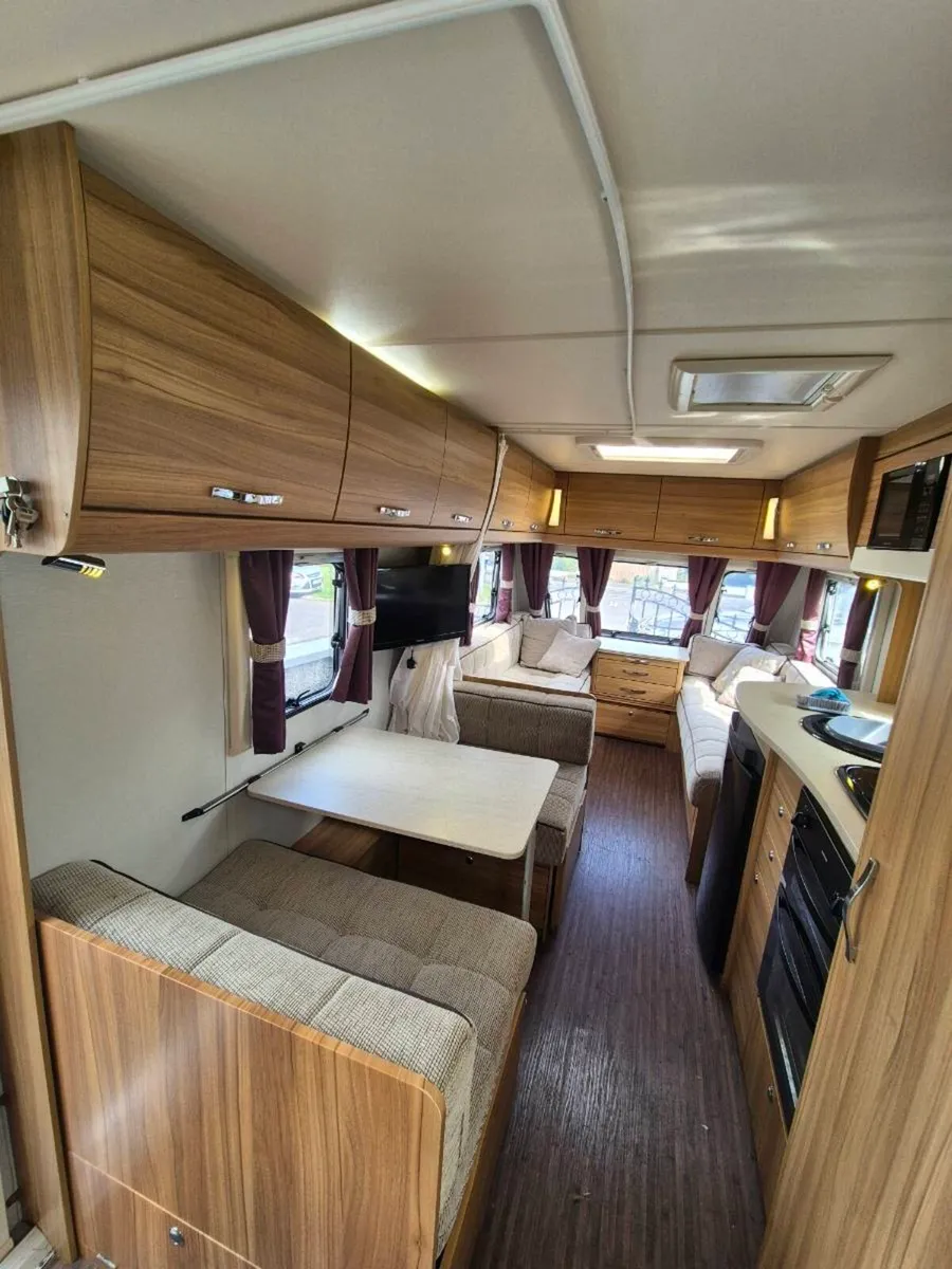 Elddis supreme 576 6 berth caravan - Image 3