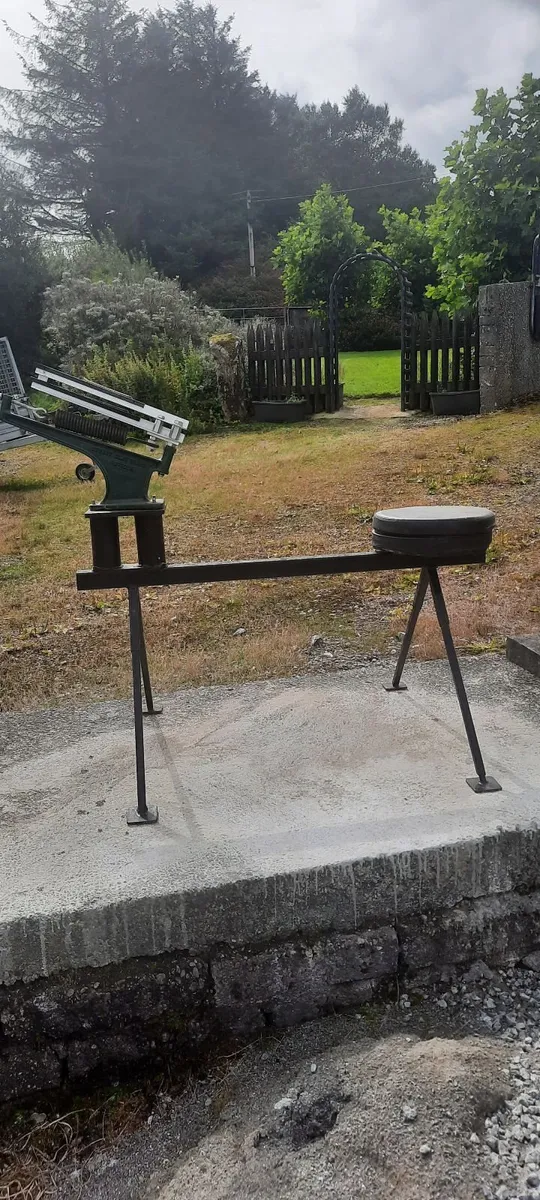 Stuart clay pigeon trap - Image 3