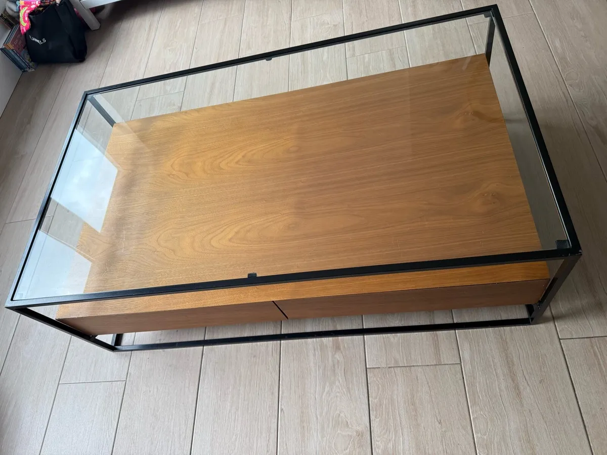 Meadows and Byrne coffee table - Image 1