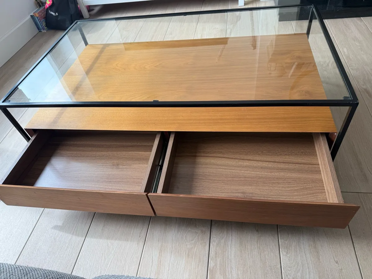 Meadows and Byrne coffee table - Image 2