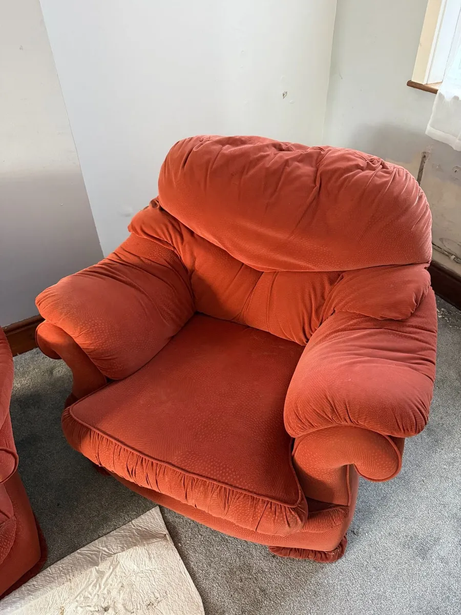 Sofa & 2 armchairs - Image 2